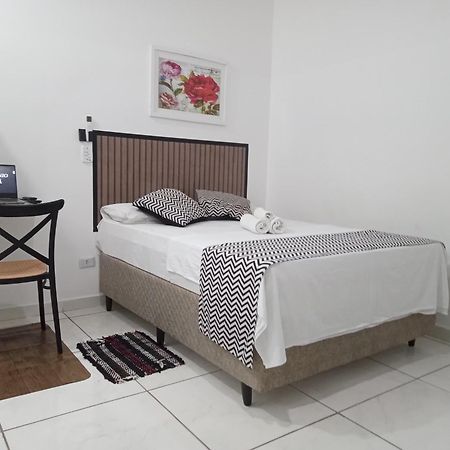 Loft10 Completo Ar Canais Assinat Garagem Internet Prox Aparecida E Industrias Pindamonhangaba Eksteriør bilde